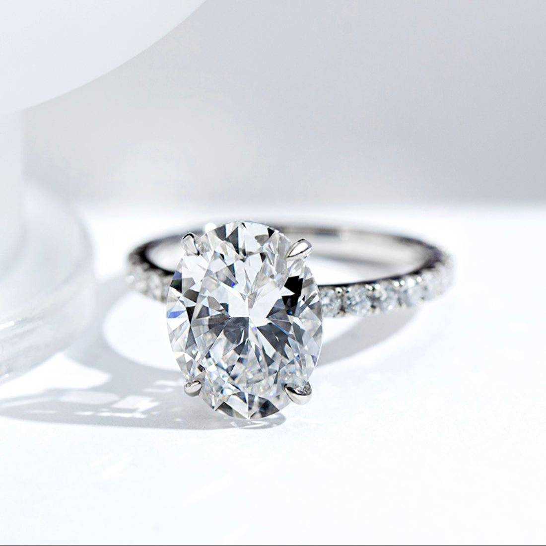 18k White Gold Oval Lab Diamond Ring