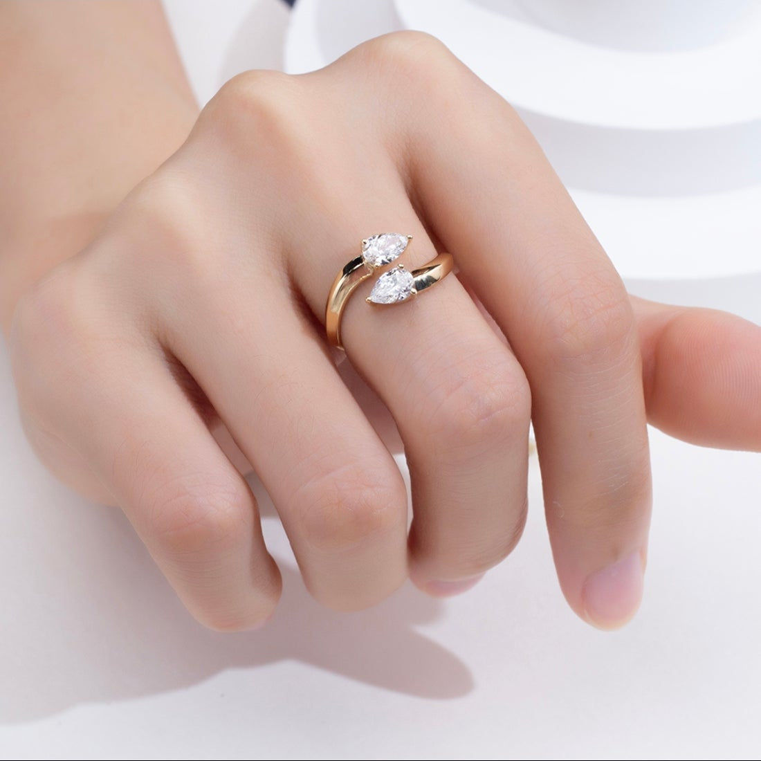 18k Yellow Gold Pear Lab Diamond Ring